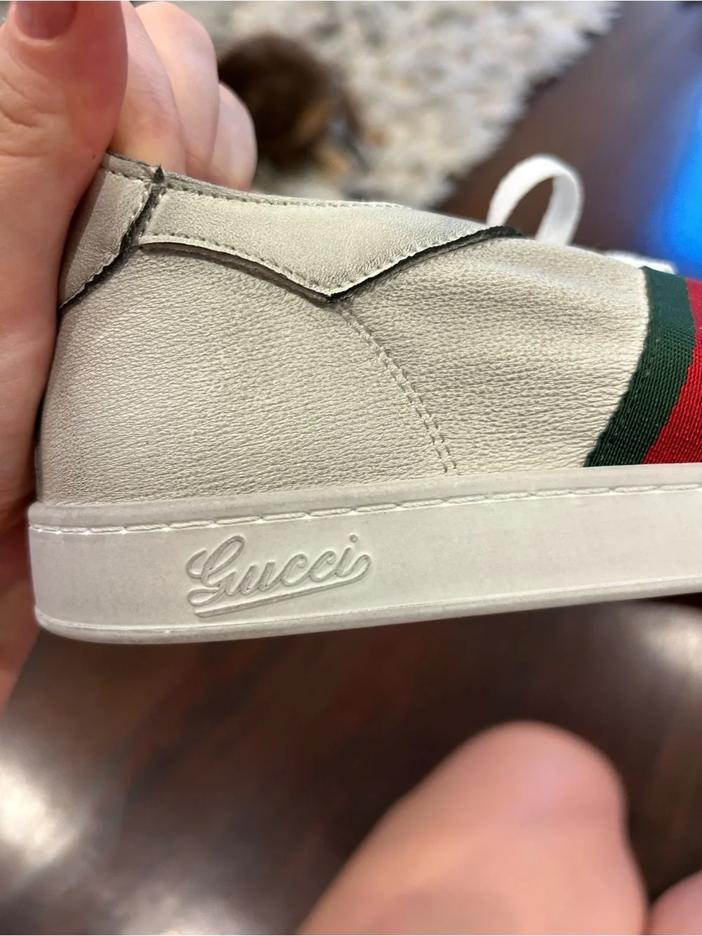 Gucci White Leather Low-Top Sneakers with Green & Red Web Stripe